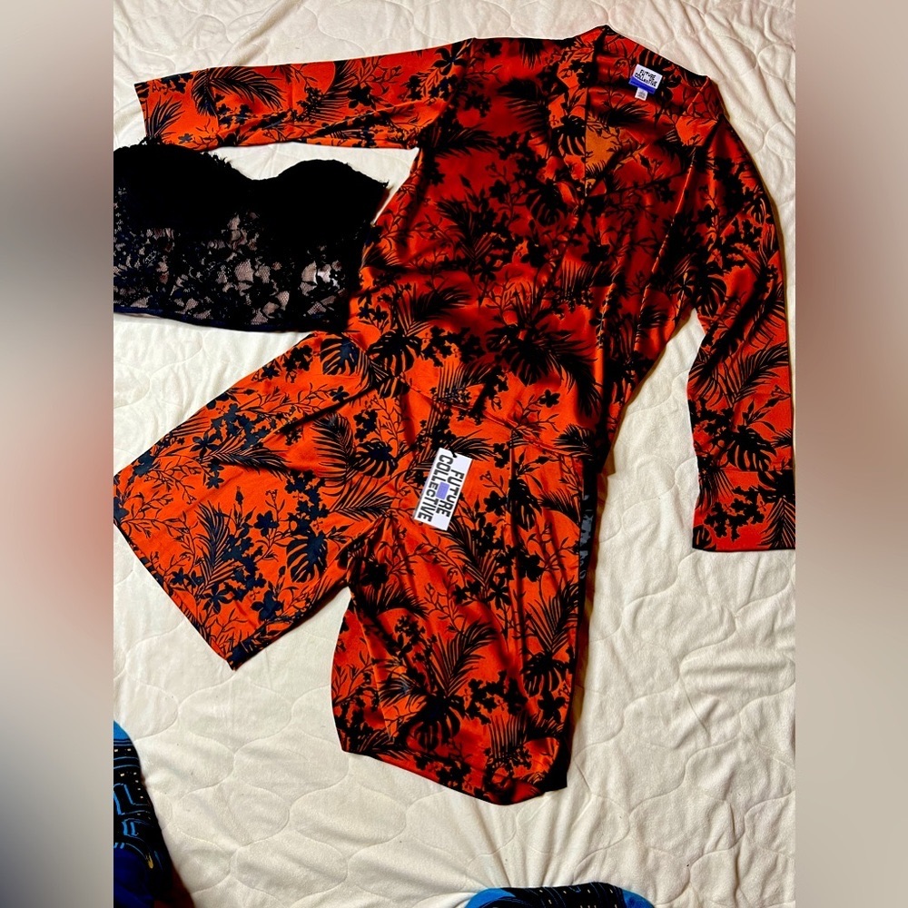 This outfit is fire 2 pc set  is a sure fit